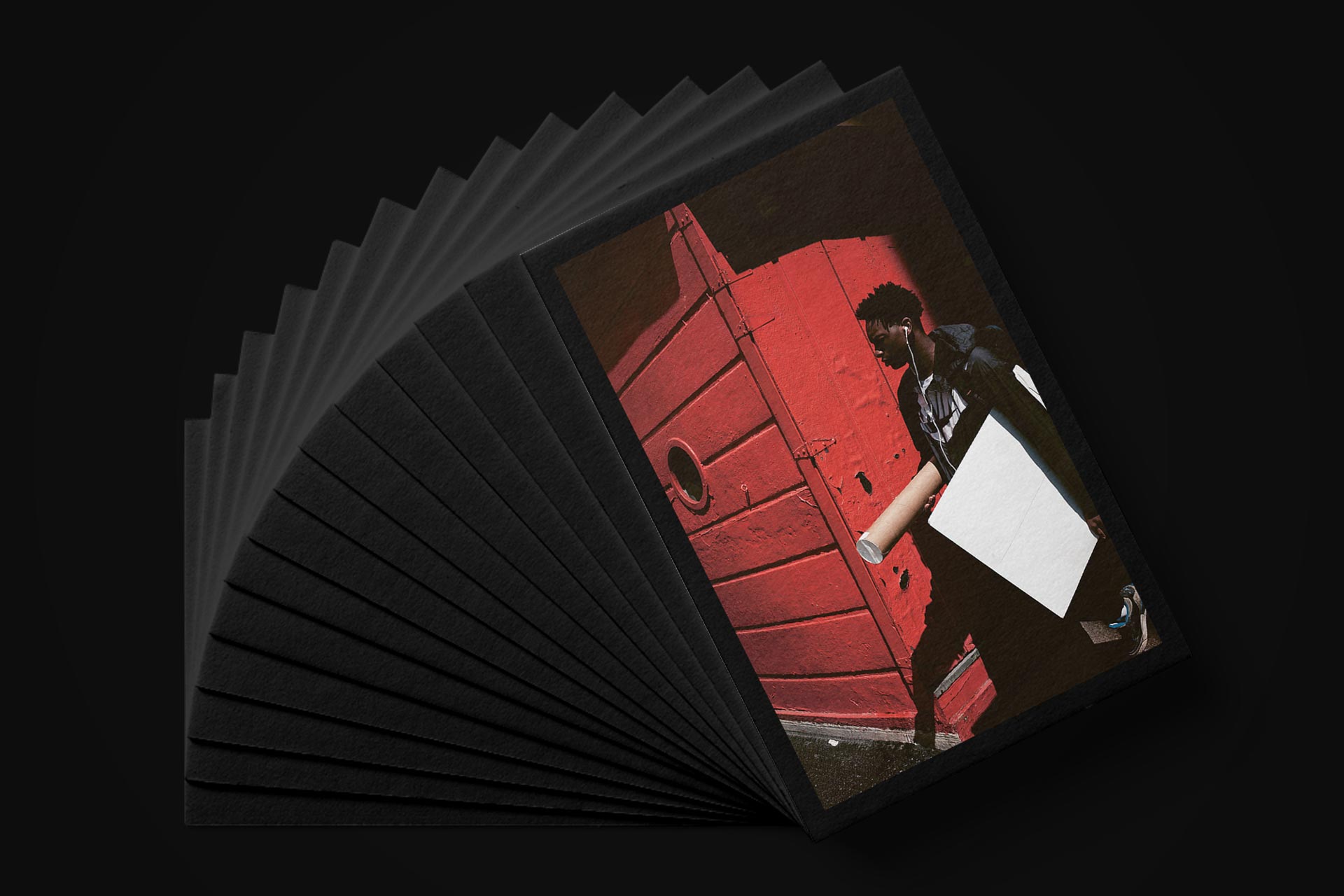 Postkarten für die Ausstellung der Berufsfotografen Vorarlberg – Bernhard Hafele, viergestalten – von Bernhard Hafele